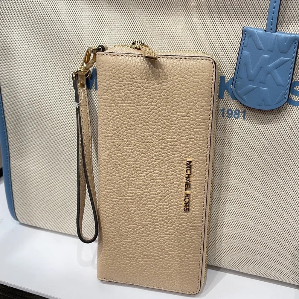 Michael Kors Jet Set Travel Large Travl CONTINENTAL Wristlet - wallet phone hldr